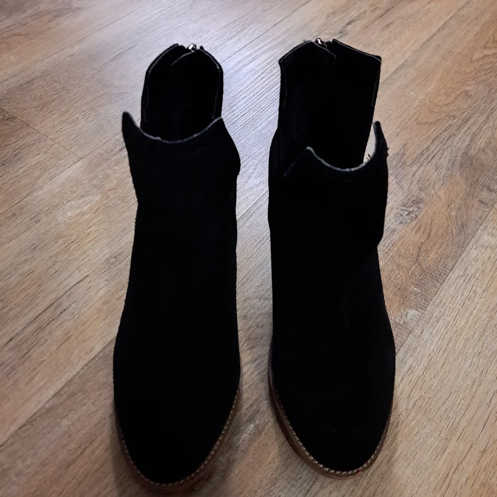 Aqua College Naomi Black Waterproof Suede Ankle Booties Women's Size 8.5